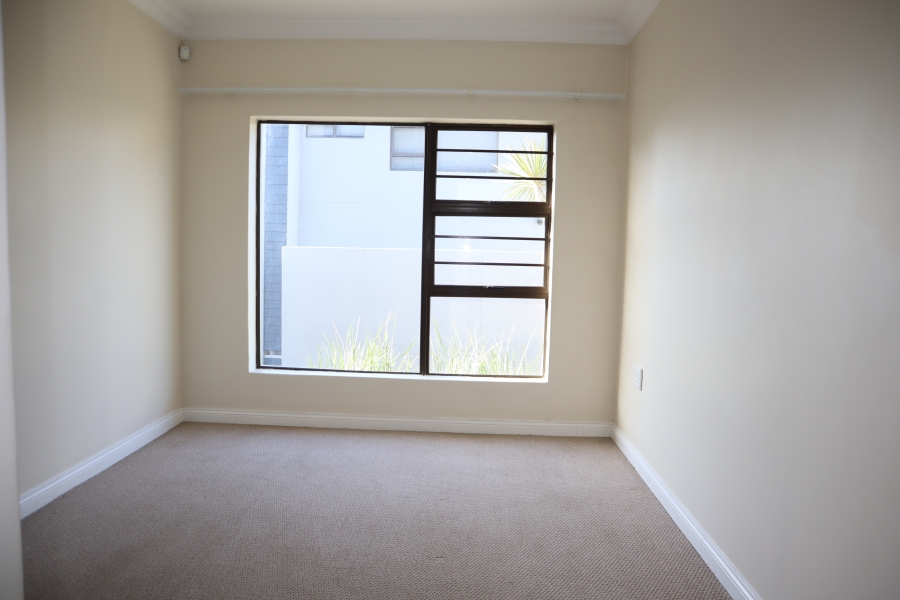 3 Bedroom Property for Sale in Wavecrest Eastern Cape
